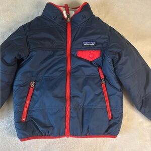 Patagonia Fleece-Lined Jacket in Navy and  Red accents Size 4T 
No Hood